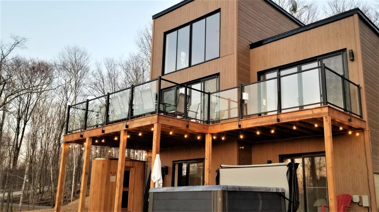 La Conception Chalet Serenity - Mont Tremblant Ski - Spa Sauna Wifi Tv Privet Chic Modern Houseヴィラ エクステリア 写真