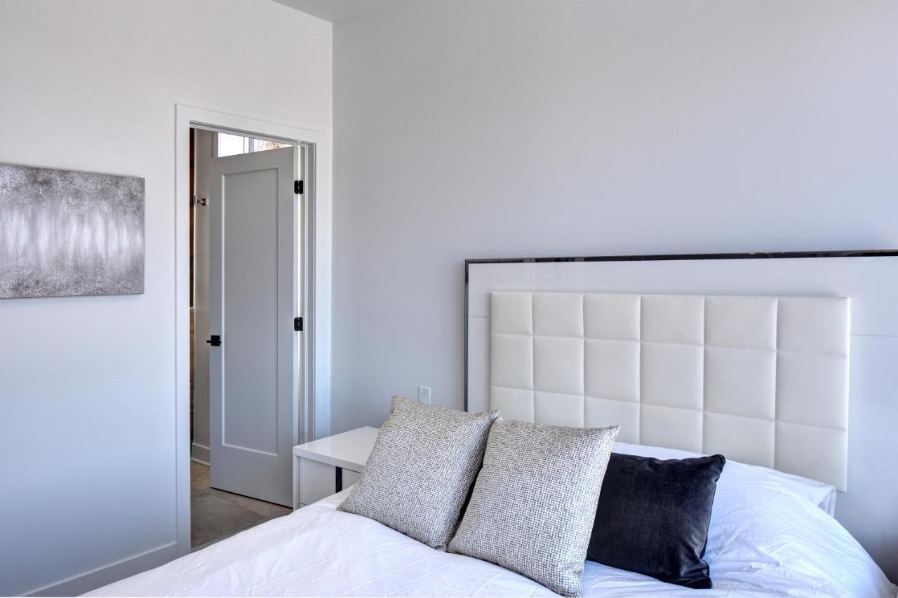 La Conception Chalet Serenity - Mont Tremblant Ski - Spa Sauna Wifi Tv Privet Chic Modern Houseヴィラ エクステリア 写真