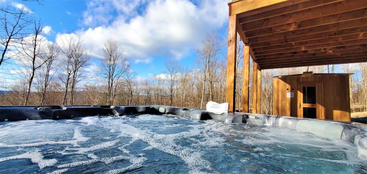 La Conception Chalet Serenity - Mont Tremblant Ski - Spa Sauna Wifi Tv Privet Chic Modern Houseヴィラ エクステリア 写真